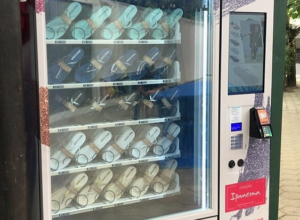 Conheça autoatendimentos incríveis que foram adaptados para diferentes lugares!