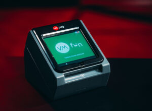 Plug: solução tudo-em-um para máquinas de autoatendimento