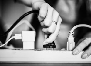 A importância da instalação elétrica no seu Micro Market